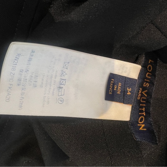 Louis Vuitton Black Since 1854 Monogram Knit Reversible Bomber Jacket - Picture 8 of 9